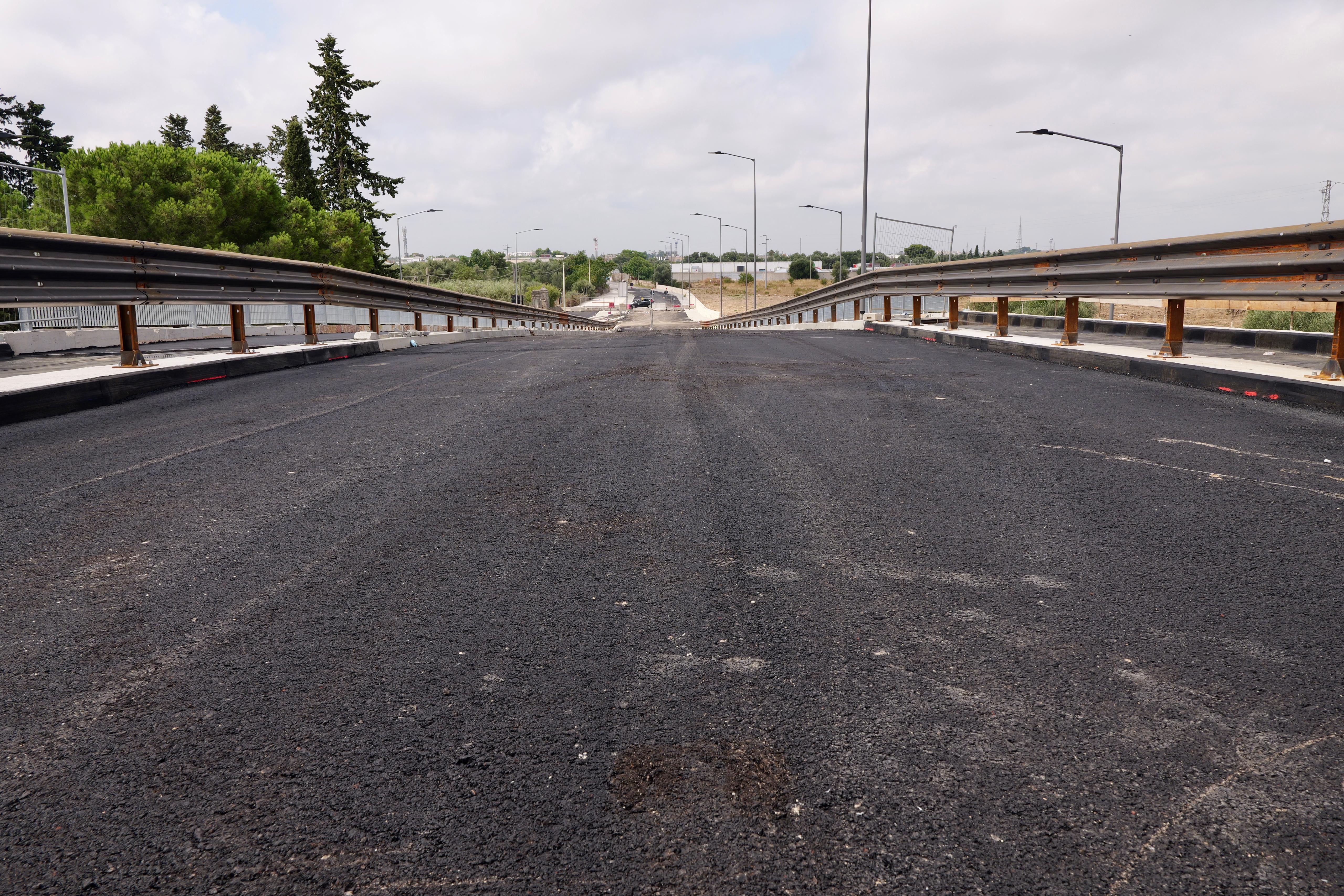 Galleria Mobilità, sopralluogo al cantiere del sovrappasso di Santa Caterina: a settembre Bari eliminerà l'ultimo passaggio a livello delle Ferrovie Appulo Lucane - Diapositiva 9 di 12