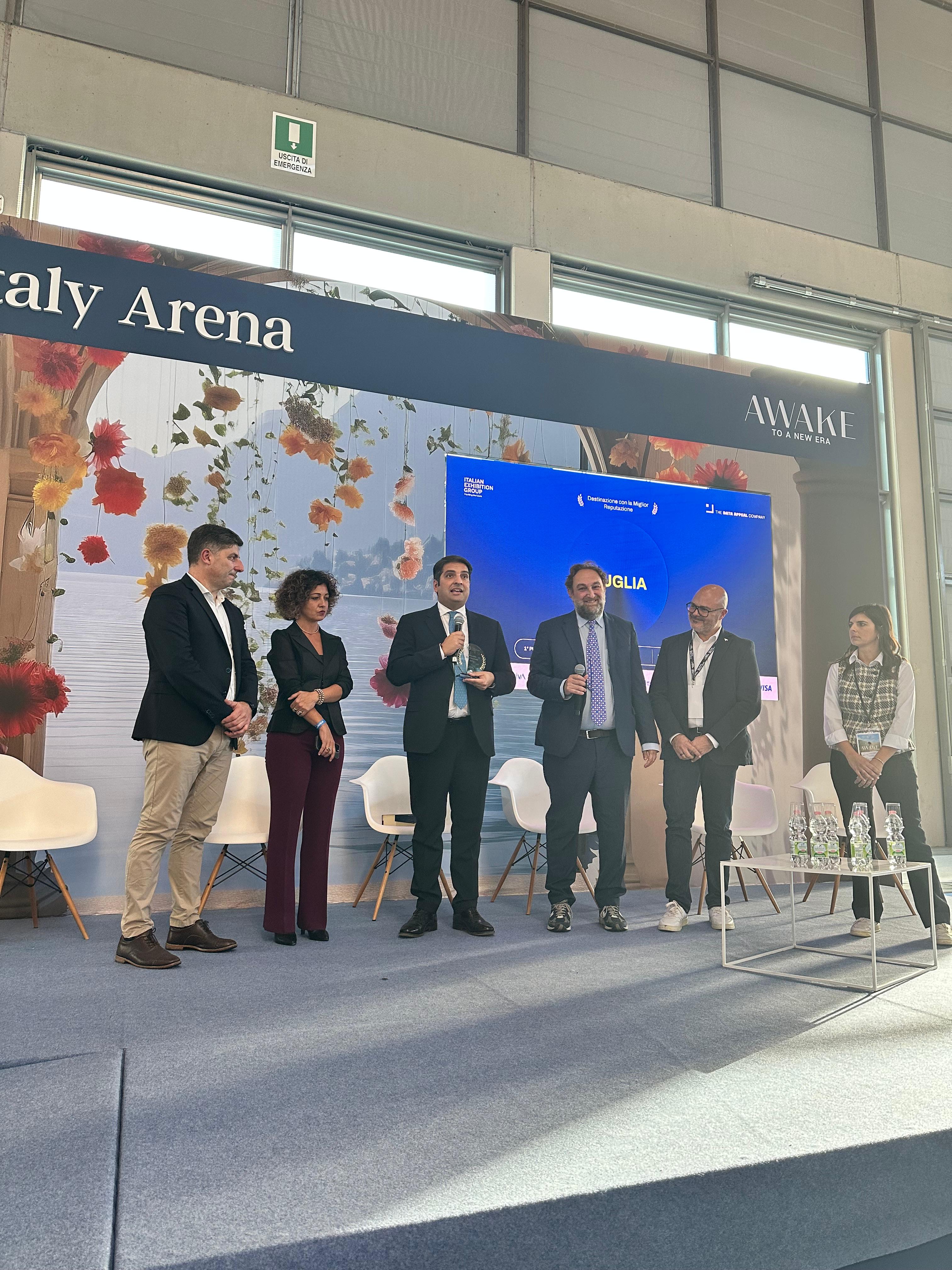 Galleria Alla Puglia premio Data Appeal “Migliore Reputazione” per soddisfazione e popolarità - Diapositiva 2 di 4